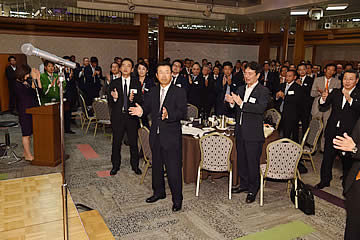 「全国燗酒コンテスト2016」の表彰イベント